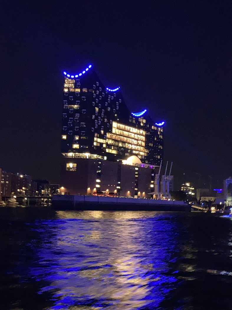 Mythos, Religion und Wissenschaft: Ernst Cassirer entschlüsselt die symbolischen Formen der Lebenswelt 2 | Philosophisches Forum Hamburg Hafen | Philosophisches Forum